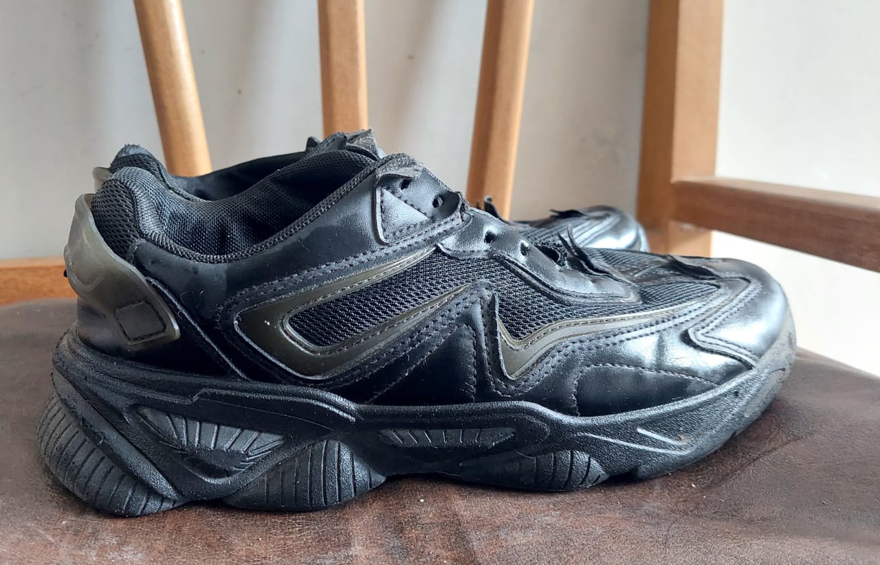 Foto Produk Terkunci